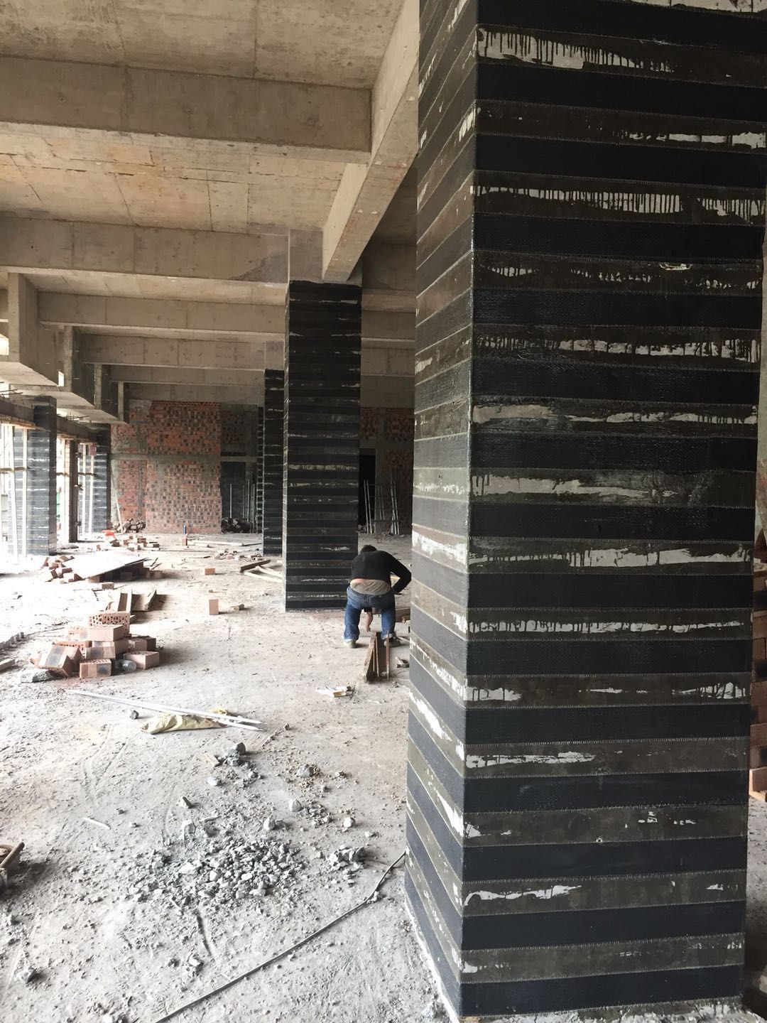 荆州碳纤维加固混凝土柱施工